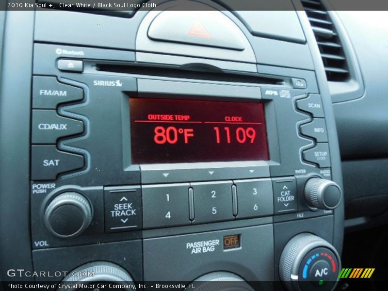 Clear White / Black Soul Logo Cloth 2010 Kia Soul +