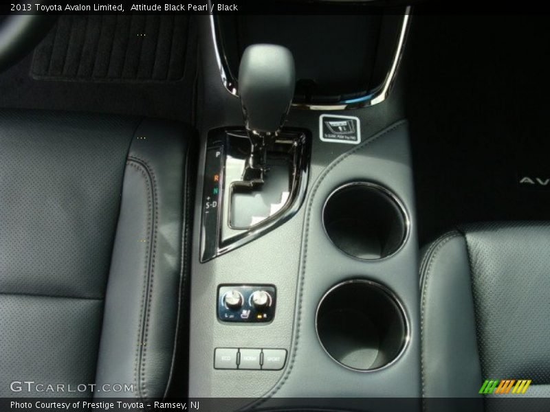 Attitude Black Pearl / Black 2013 Toyota Avalon Limited