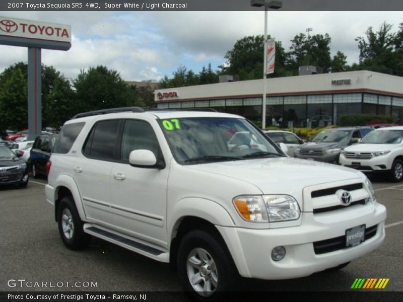 Super White / Light Charcoal 2007 Toyota Sequoia SR5 4WD