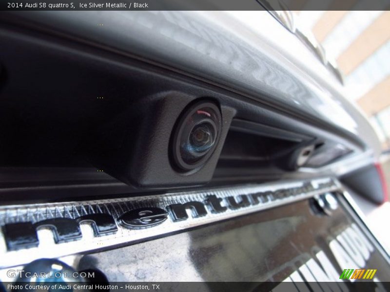 Ice Silver Metallic / Black 2014 Audi S8 quattro S