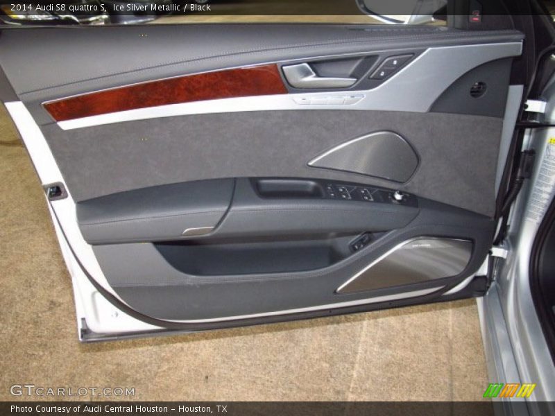 Door Panel of 2014 S8 quattro S