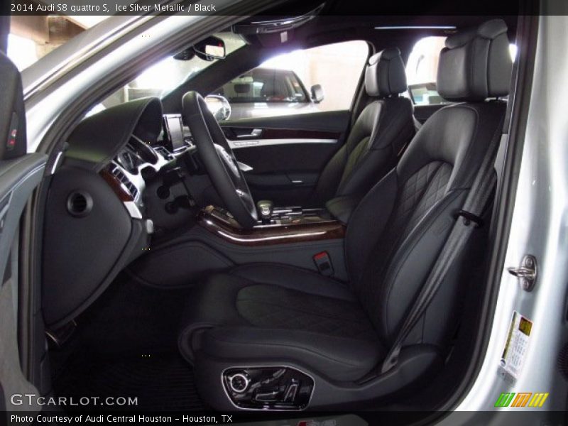 Front Seat of 2014 S8 quattro S