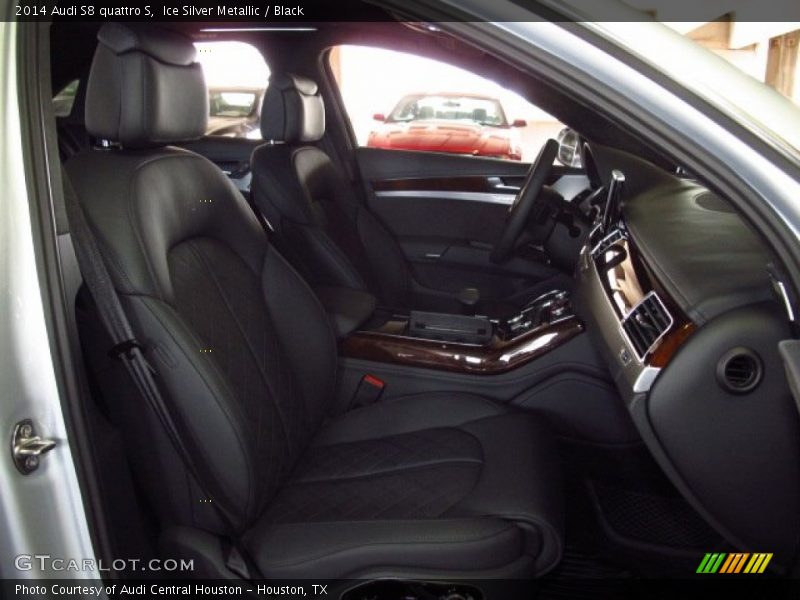 Front Seat of 2014 S8 quattro S