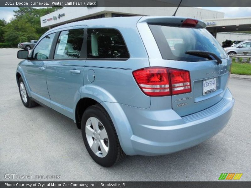 Winter Chill Pearl / Black 2013 Dodge Journey SE