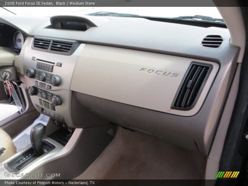 Black / Medium Stone 2008 Ford Focus SE Sedan