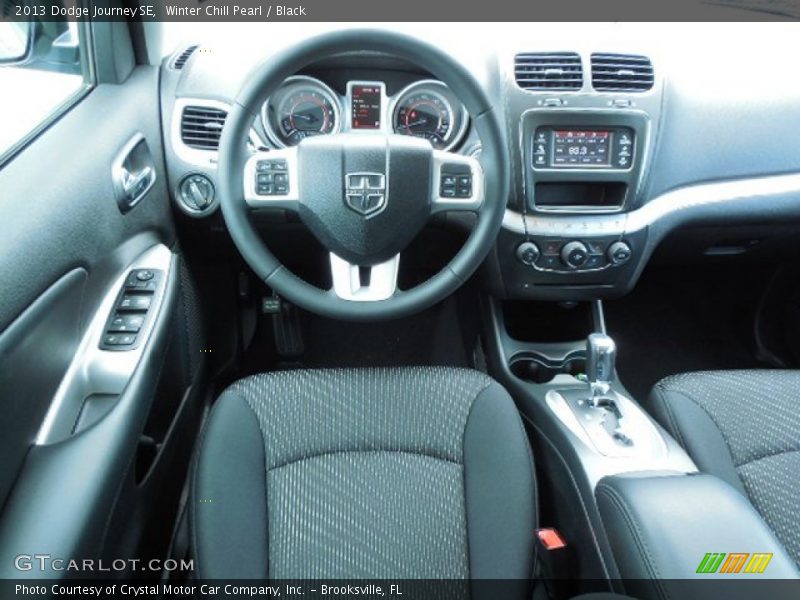 Winter Chill Pearl / Black 2013 Dodge Journey SE