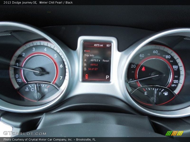Winter Chill Pearl / Black 2013 Dodge Journey SE