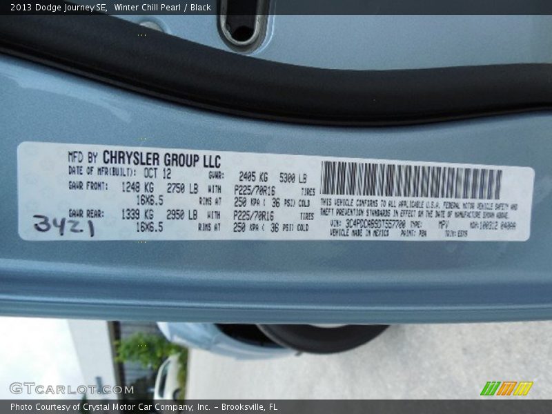 Winter Chill Pearl / Black 2013 Dodge Journey SE
