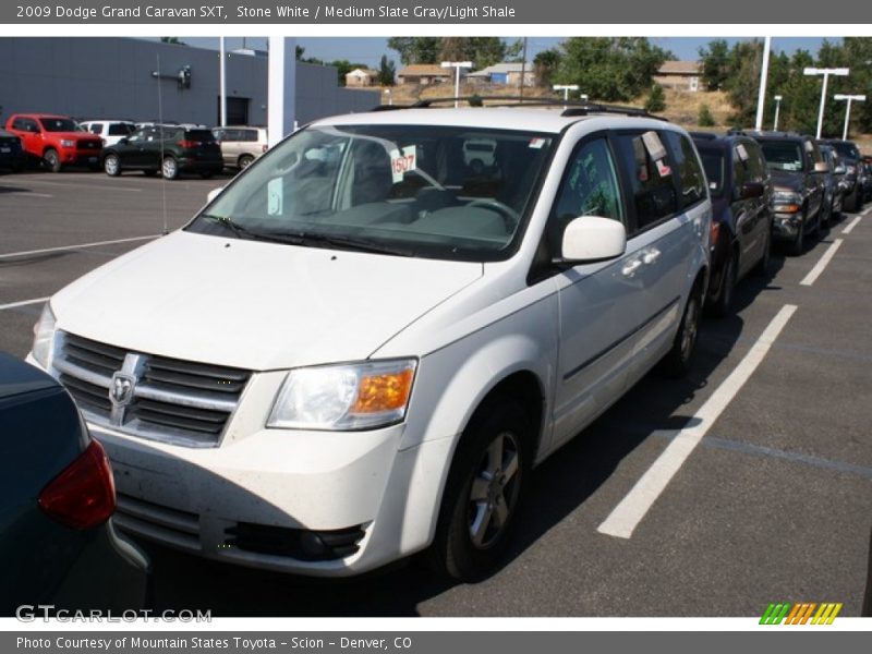 Stone White / Medium Slate Gray/Light Shale 2009 Dodge Grand Caravan SXT