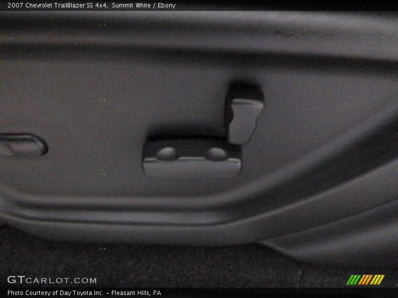 Summit White / Ebony 2007 Chevrolet TrailBlazer SS 4x4
