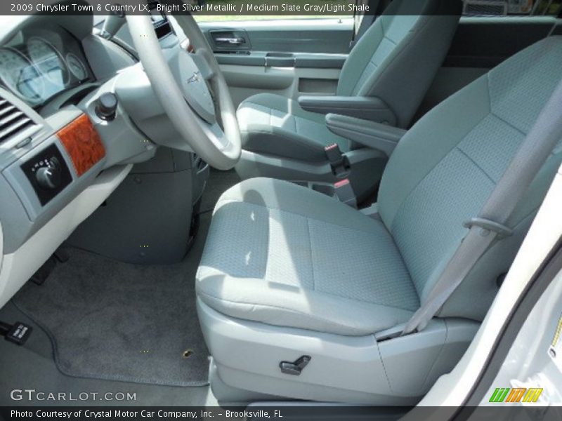 Bright Silver Metallic / Medium Slate Gray/Light Shale 2009 Chrysler Town & Country LX