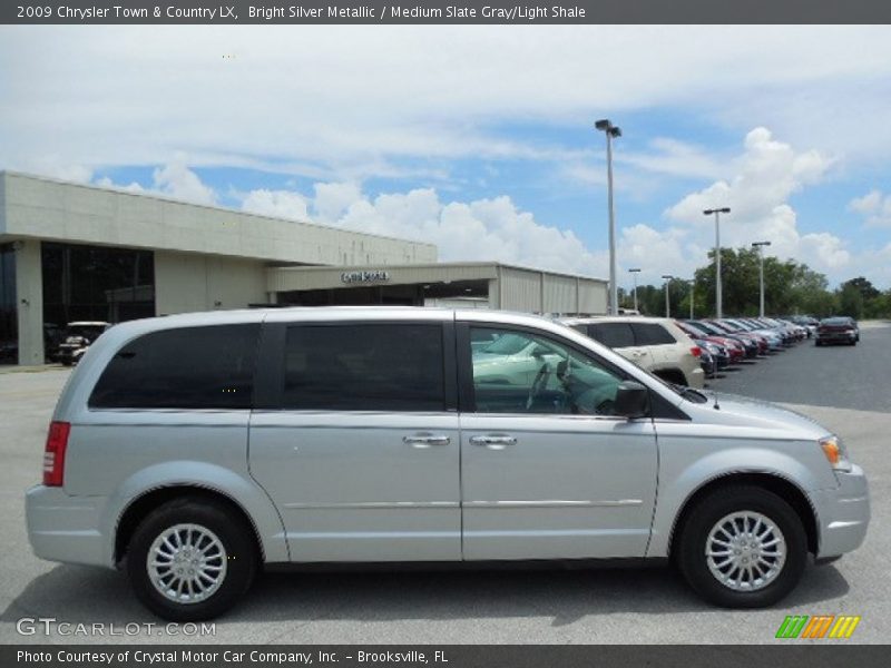 Bright Silver Metallic / Medium Slate Gray/Light Shale 2009 Chrysler Town & Country LX