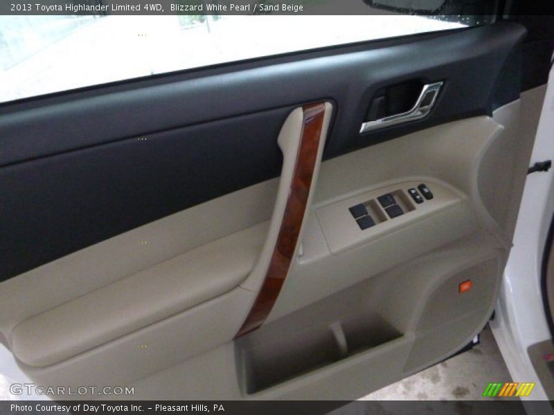 Blizzard White Pearl / Sand Beige 2013 Toyota Highlander Limited 4WD