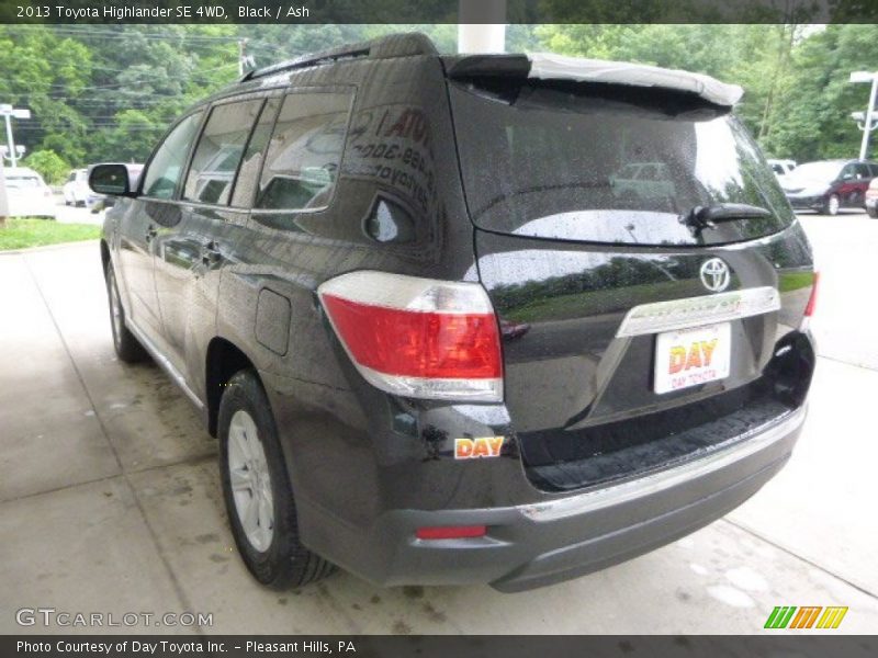 Black / Ash 2013 Toyota Highlander SE 4WD