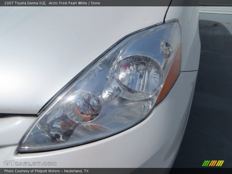 Arctic Frost Pearl White / Stone 2007 Toyota Sienna XLE