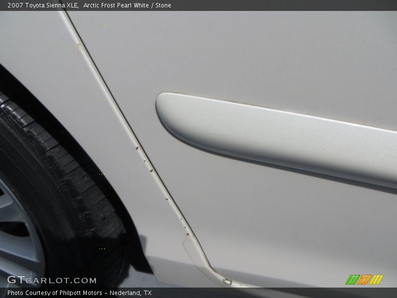 Arctic Frost Pearl White / Stone 2007 Toyota Sienna XLE