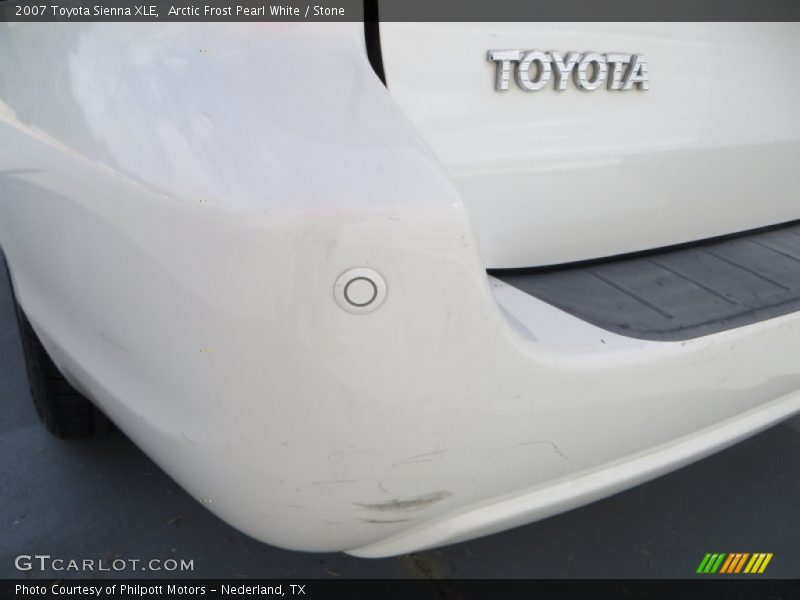 Arctic Frost Pearl White / Stone 2007 Toyota Sienna XLE