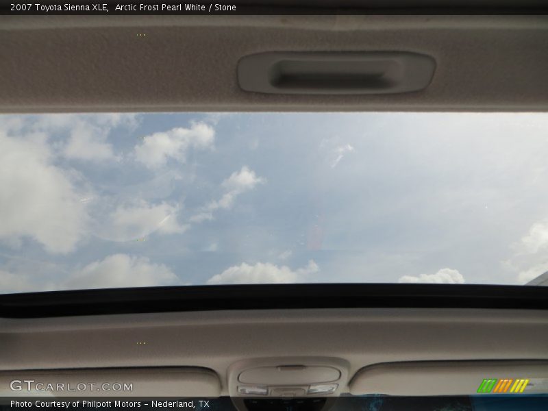 Arctic Frost Pearl White / Stone 2007 Toyota Sienna XLE