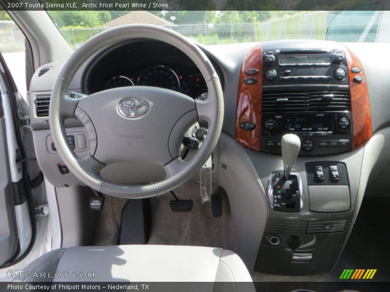 Arctic Frost Pearl White / Stone 2007 Toyota Sienna XLE