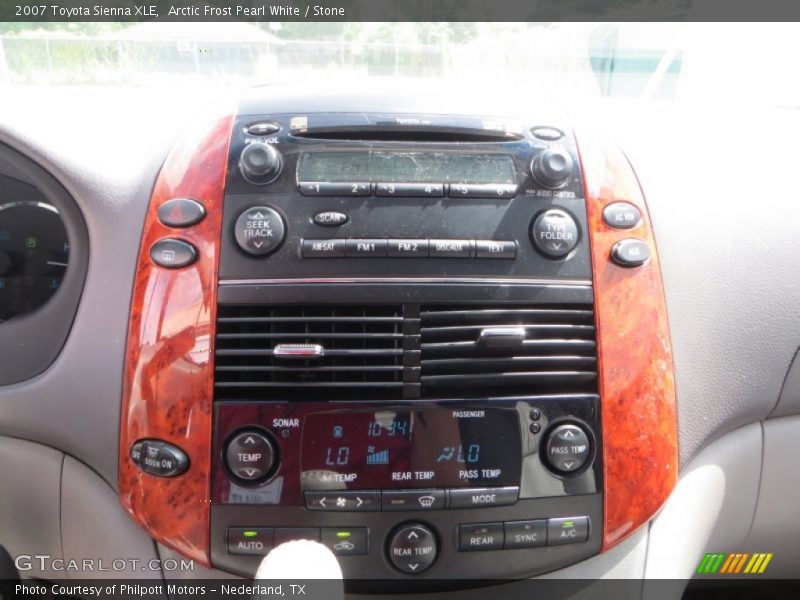 Arctic Frost Pearl White / Stone 2007 Toyota Sienna XLE