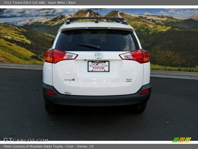 Super White / Black 2013 Toyota RAV4 XLE AWD