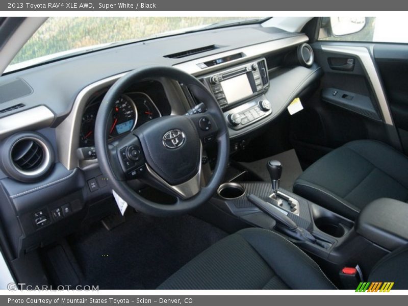 Super White / Black 2013 Toyota RAV4 XLE AWD