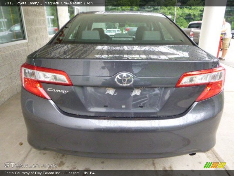 Magnetic Gray Metallic / Ash 2013 Toyota Camry L