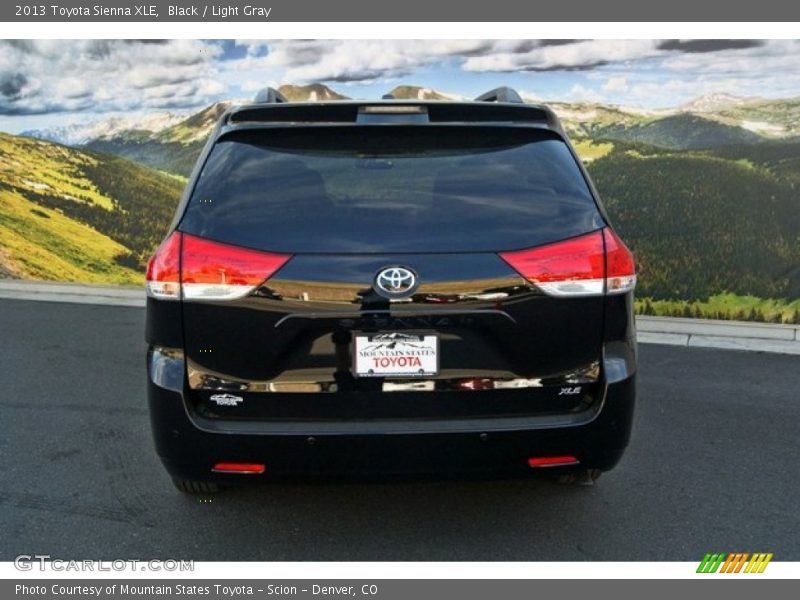 Black / Light Gray 2013 Toyota Sienna XLE