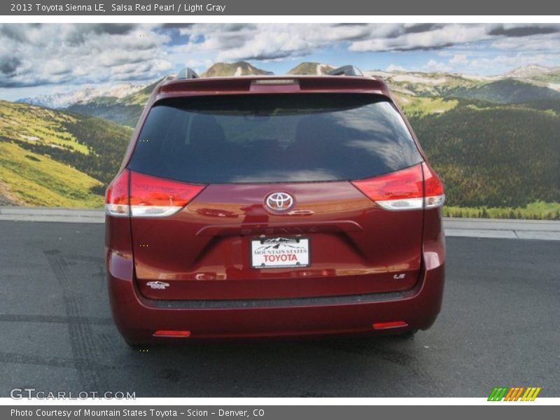 Salsa Red Pearl / Light Gray 2013 Toyota Sienna LE