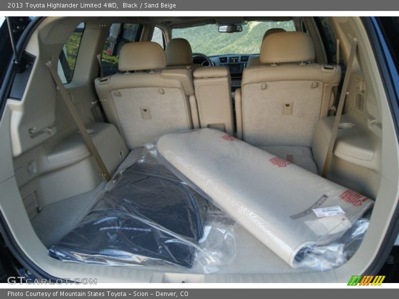 Black / Sand Beige 2013 Toyota Highlander Limited 4WD