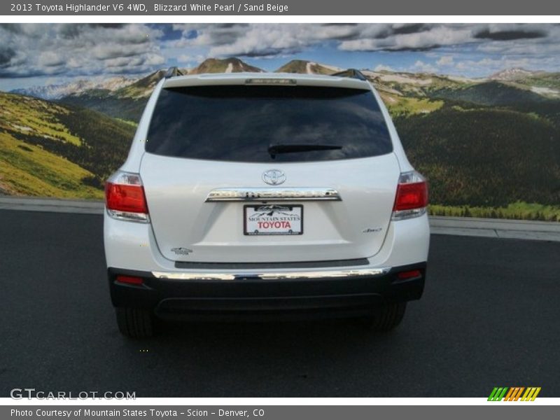 Blizzard White Pearl / Sand Beige 2013 Toyota Highlander V6 4WD