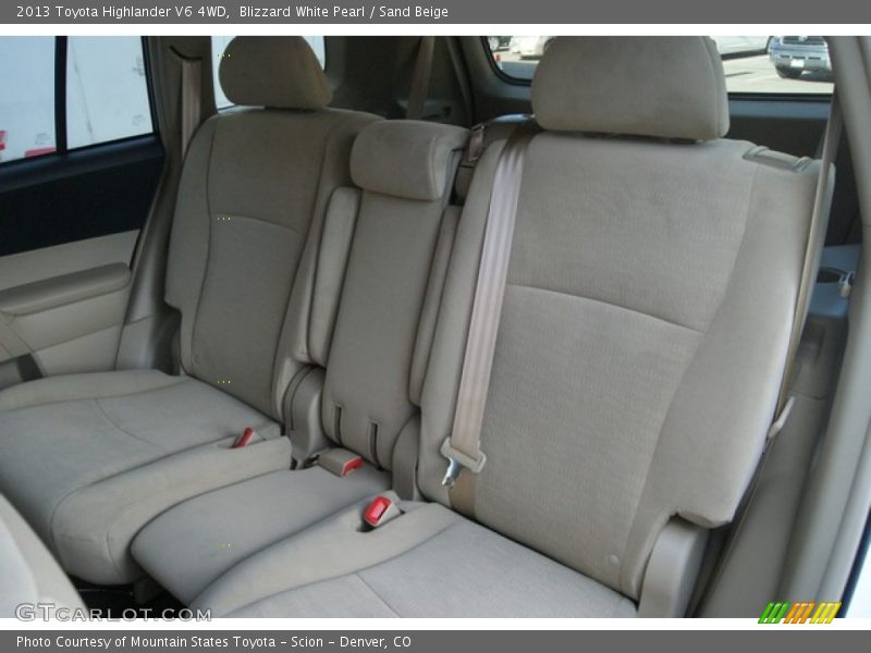 Blizzard White Pearl / Sand Beige 2013 Toyota Highlander V6 4WD