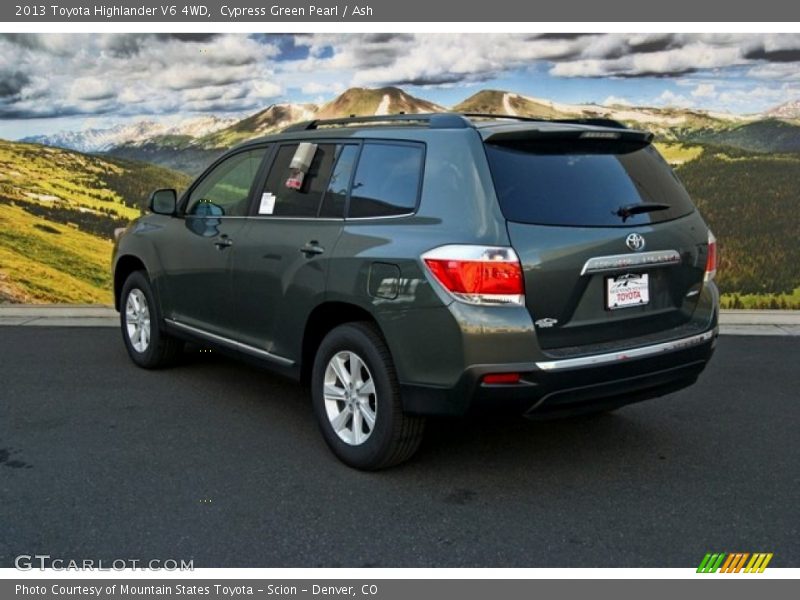 Cypress Green Pearl / Ash 2013 Toyota Highlander V6 4WD