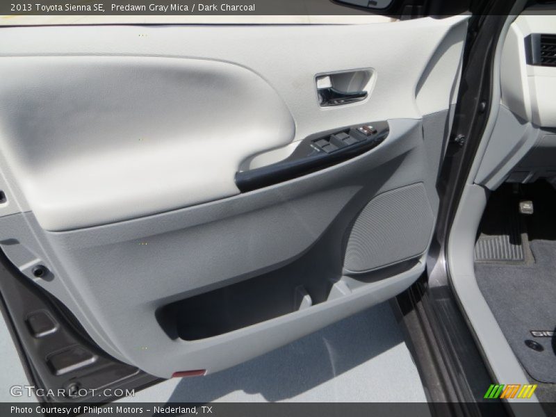 Predawn Gray Mica / Dark Charcoal 2013 Toyota Sienna SE