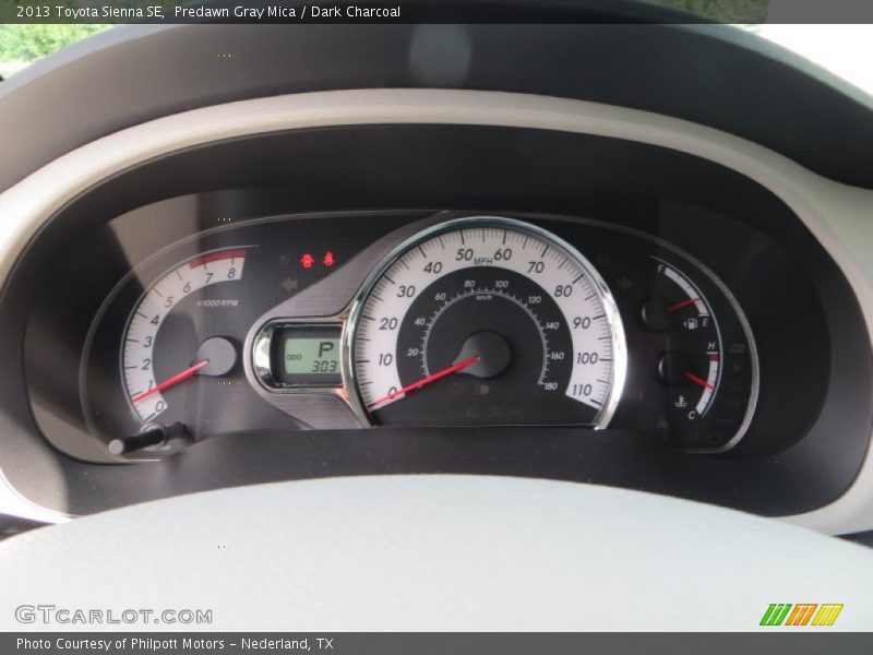 Predawn Gray Mica / Dark Charcoal 2013 Toyota Sienna SE