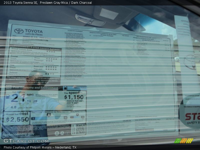 Predawn Gray Mica / Dark Charcoal 2013 Toyota Sienna SE