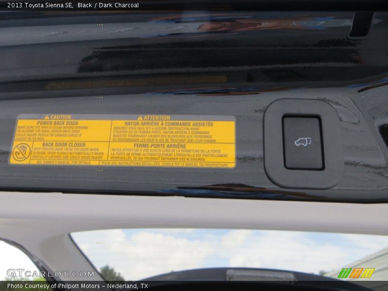 Black / Dark Charcoal 2013 Toyota Sienna SE