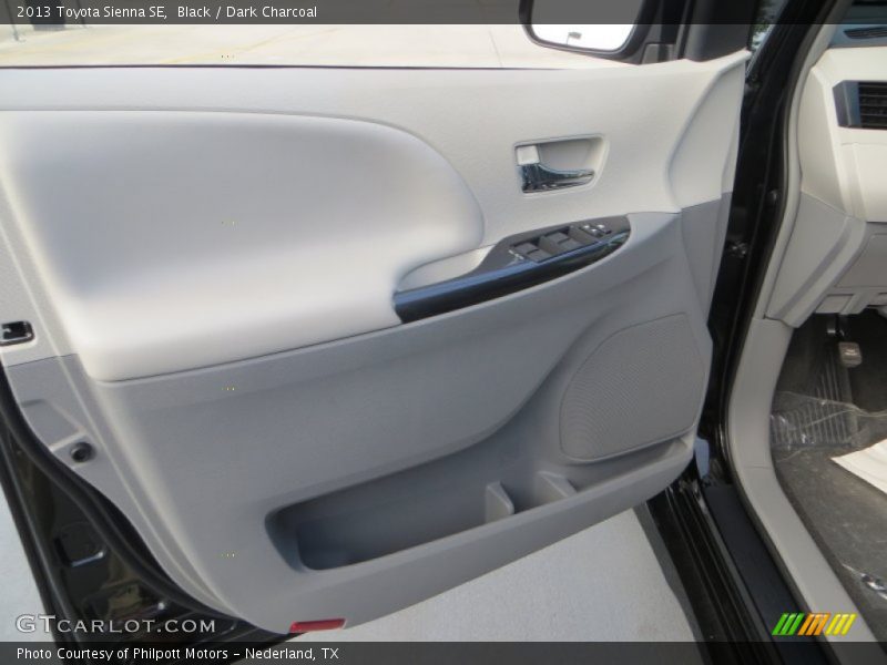 Black / Dark Charcoal 2013 Toyota Sienna SE