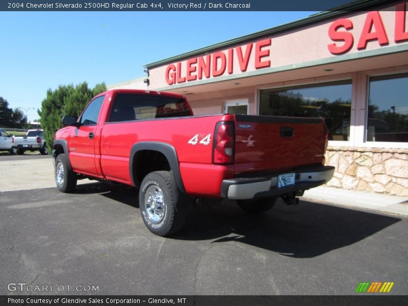 Victory Red / Dark Charcoal 2004 Chevrolet Silverado 2500HD Regular Cab 4x4
