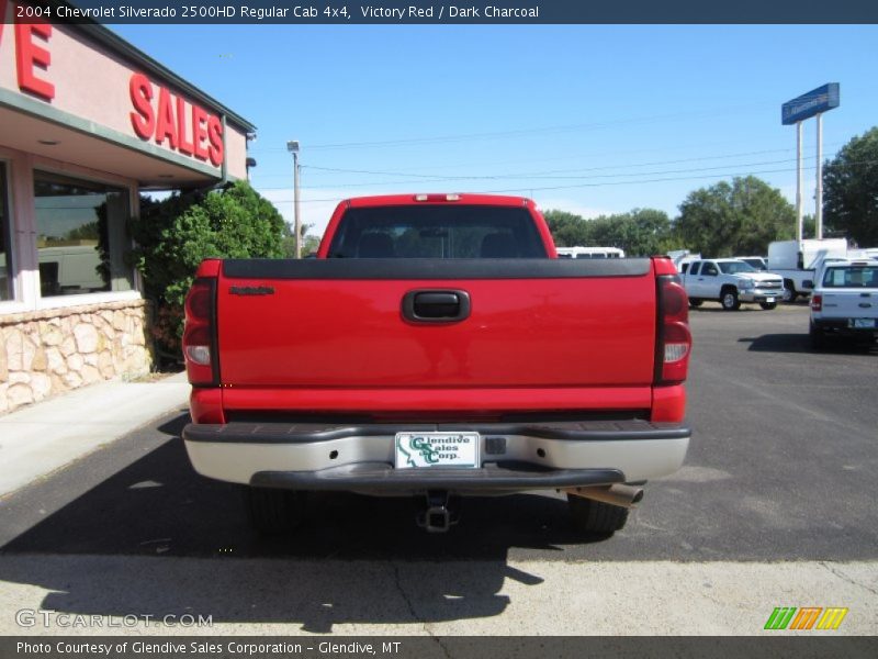 Victory Red / Dark Charcoal 2004 Chevrolet Silverado 2500HD Regular Cab 4x4