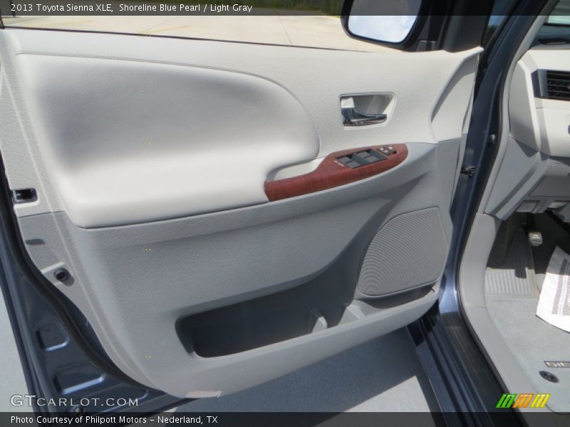 Shoreline Blue Pearl / Light Gray 2013 Toyota Sienna XLE