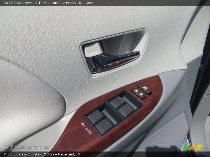 Shoreline Blue Pearl / Light Gray 2013 Toyota Sienna XLE