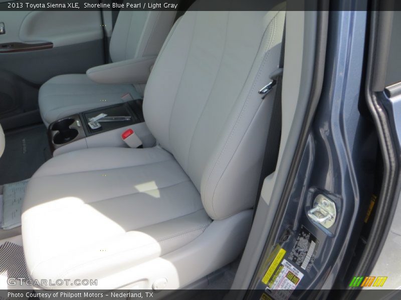 Shoreline Blue Pearl / Light Gray 2013 Toyota Sienna XLE