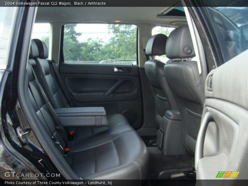 Black / Anthracite 2004 Volkswagen Passat GLS Wagon