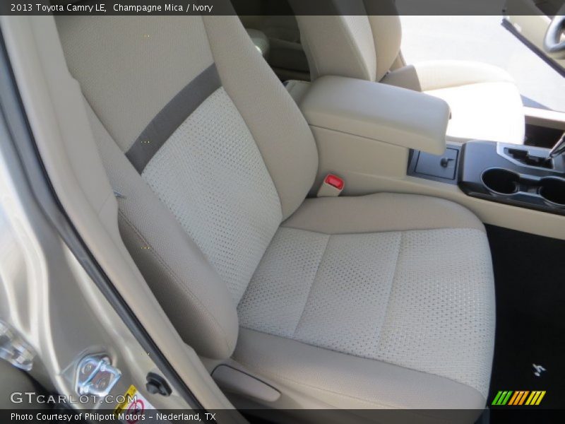 Champagne Mica / Ivory 2013 Toyota Camry LE