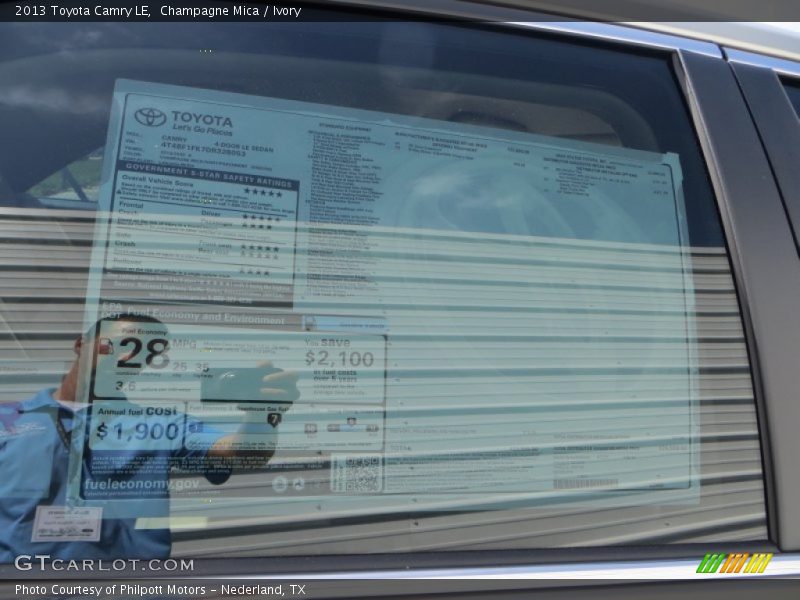 Champagne Mica / Ivory 2013 Toyota Camry LE