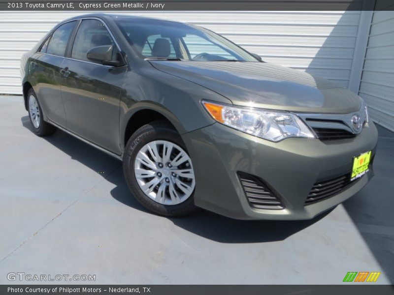 Cypress Green Metallic / Ivory 2013 Toyota Camry LE