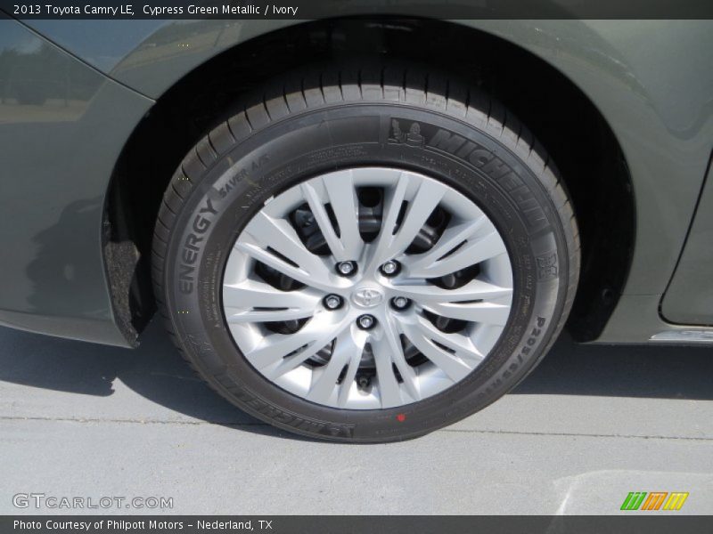 Cypress Green Metallic / Ivory 2013 Toyota Camry LE