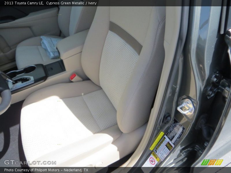 Cypress Green Metallic / Ivory 2013 Toyota Camry LE