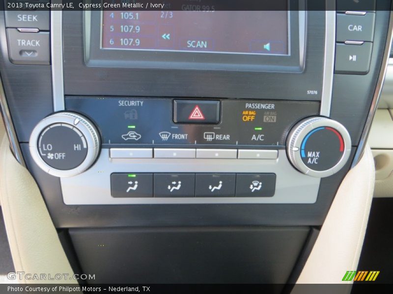 Cypress Green Metallic / Ivory 2013 Toyota Camry LE
